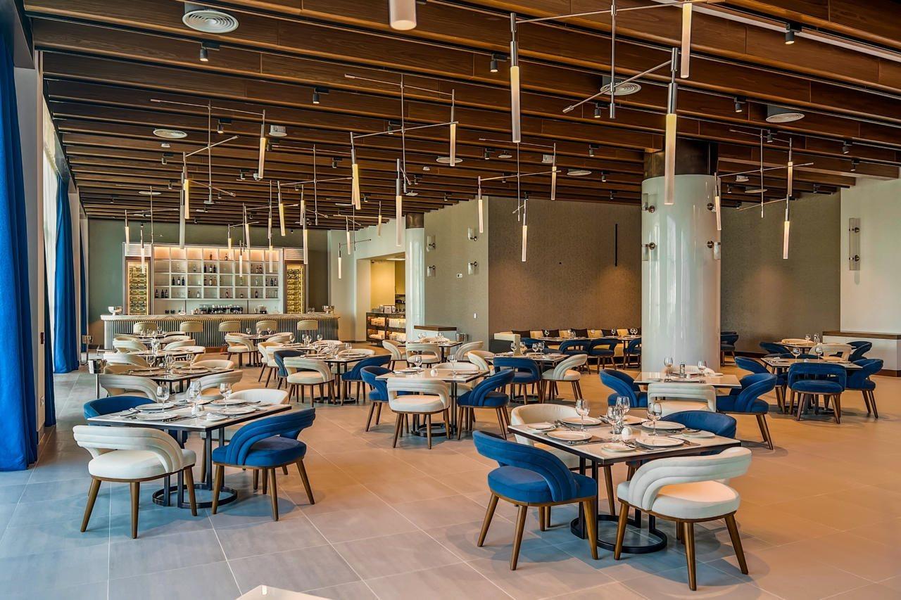 Royal M Al Aqah Beach Resort By Gewan Exterior foto The dining room at the restaurant